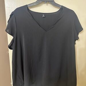 SHEIN Black Short Sleeve Top